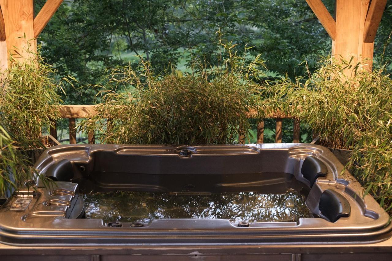 LE DOMAINE DES PRES VERTS Nature&Spa Jouey Exterior foto