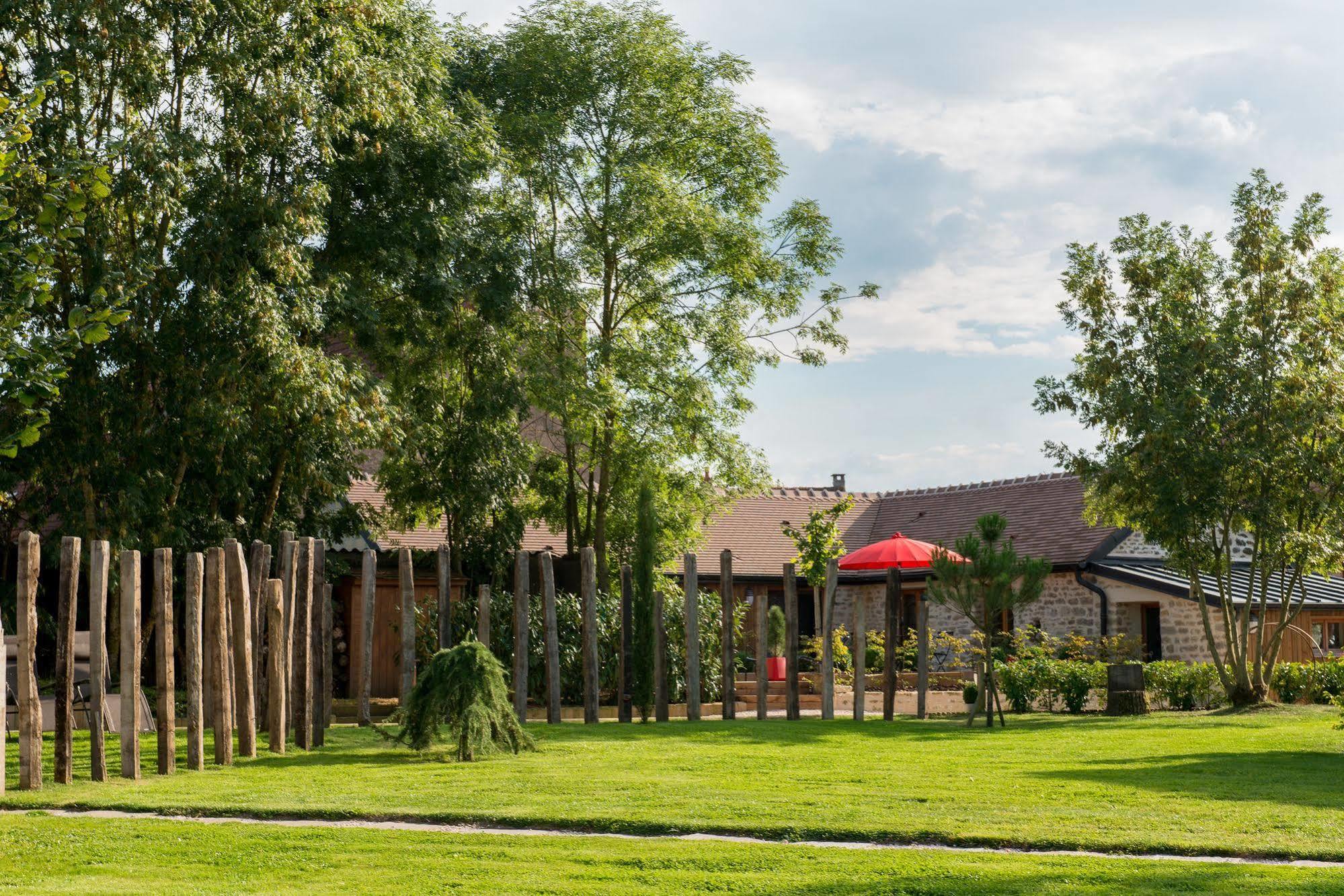LE DOMAINE DES PRES VERTS Nature&Spa Jouey Exterior foto